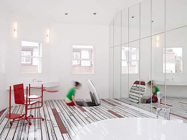Pièces et chambres cachées et secrètes dans la maison