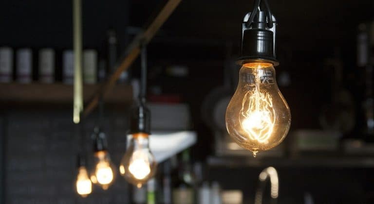 8 astuces de bon sens pour réduire sa facture d&rsquo;électricité