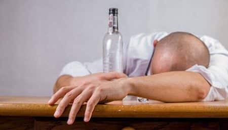 Tabac, alcool, drogues: la consommation des jeunes par région Alcool, alcoomètre, test alcoolique