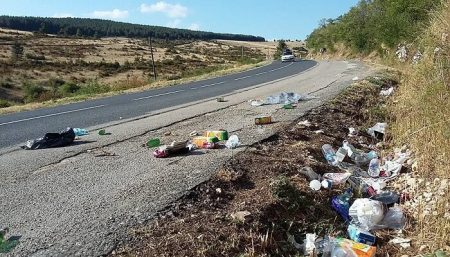pollution, bord des routes du tour de france, déchets