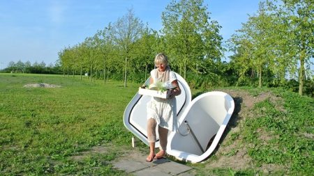 Un designer néerlandais crée un frigo souterrain qui ne nécessite pas l’électricité Ground Fridge, frigo souterrain