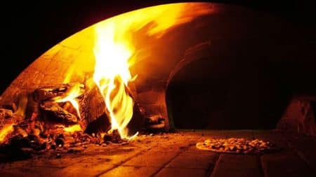 Contre la pollution de l’air, un maire interdit la pizza traditionnelle pizza, fours, bois, interdiction, pollution de l'air