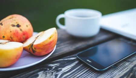 Comment adopter un comportement écologique grâce à son smartphone ecologie-smartphone