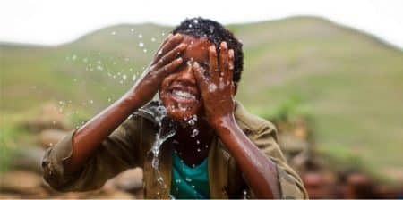 Crowdfunding: 1 milliard d’euros pour une eau potable en Afrique eau potable, Afrique, Crowdfunding, Sunwaterlife