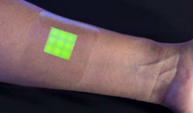 Un pansement qui devient fluorescent quand la plaie s’infecte pansement fluorescent