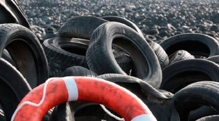 Continental dévoile des pneus fabriqués à base de bouteilles plastiques recyclées