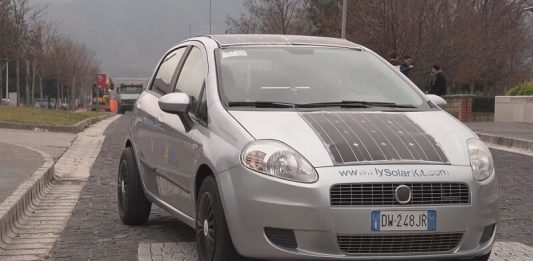 Hysolarkit, voiture hybride