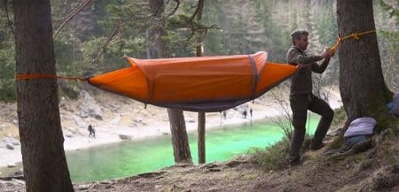Flying Tent, la tente qui se transforme en hamac et en K-way Flying tent, Dispositif, Camping