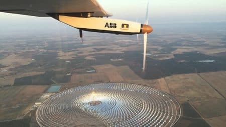 Solar Impulse 2: cap sur Le Caire, le tour du monde presque bouclé Solar Impulse 2, de Séville au Caire