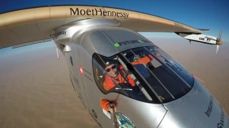 Solar Impulse achève son tour du monde historique à Abu Dhabi Solar Impulse, Abu Dhabi