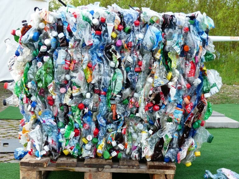 Precious Plastic : fabriquer ses propres machines de recyclable de plastique ?