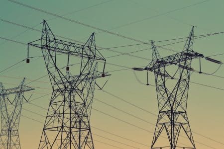 La centrale géothermique islandaise d’Hellisheidi transforme le CO2 qu’elle produit en pierres