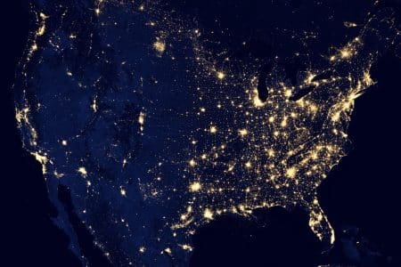 Lumière artificielle : une source de pollution de la Terre qui grandit lumière