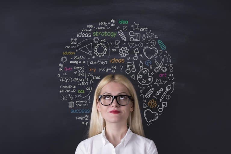 Le cerveau des femmes pourrait atteindre la maturité avant celui des hommes
