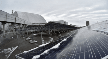 Une centrale solaire construite sur le site de Tchernobyl Tchernobyl