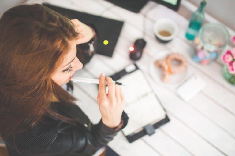 4 astuces pour s&rsquo;en sortir dans un boulot pénible et irritant