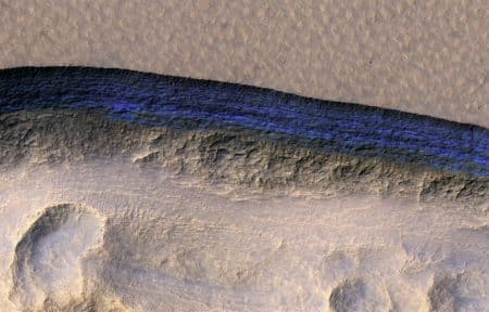 Une importante réserve de glace a été découverte à la surface de Mars