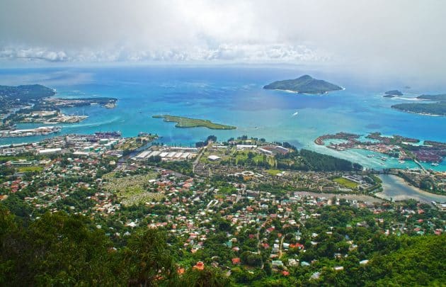 Solaire : les Seychelles s’apprêtent à démarrer les travaux d’une ferme solaire située en mer