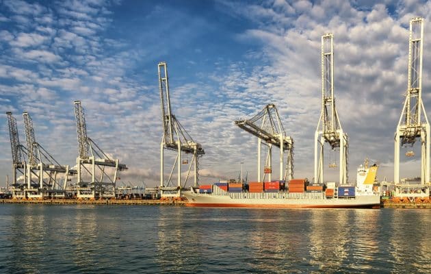 Port de Rotterdam : 220 tonnes de pétrole déversées dans le port pétrole