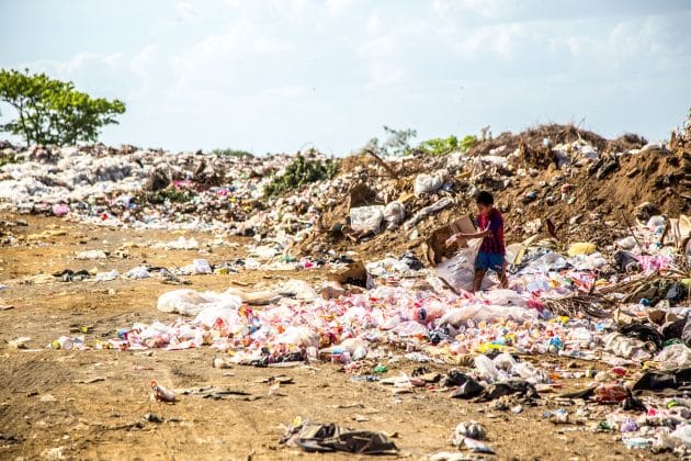 Sierra Leone : les citoyens investissent les rues pour les nettoyer sierra leone