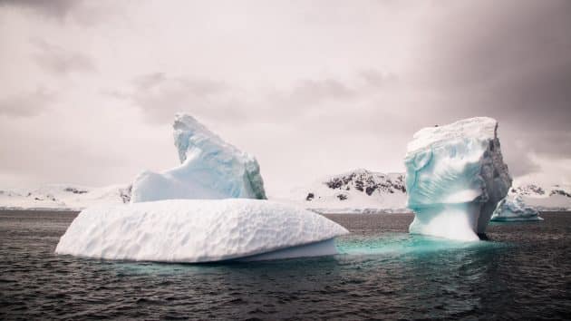 Capturer un iceberg géant pour lutter contre la sécheresse en Afrique du Sud : est-ce vraiment possible ? iceberg