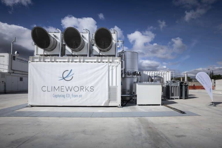 Climeworkds inaugure une centrale de captation du CO2 (et dépollution) de l&rsquo;air en Italie
