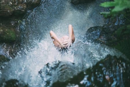 Économisez de l’eau en utilisant un pommeau de douche relaxant ! pommeau