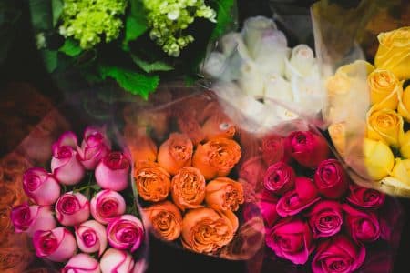 La Saint-Valentin et le marché de la rose roses