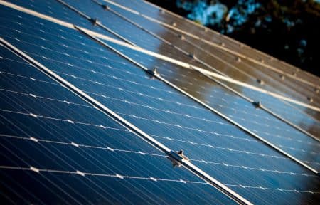 Thaïlande : la plus grande ferme solaire flottante du monde bientôt inaugurée