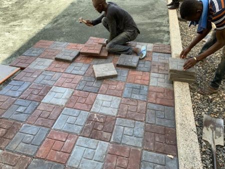 Au Ghana, le plastique utilisé pour construire des routes