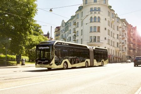 Volvo se lance dans les bus électriques avec un modèle accueillant 150 passagers
