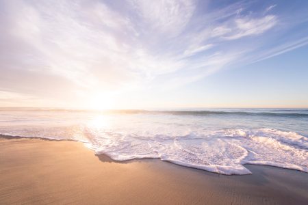 Des jouets en bois pour des journées à la plage réussies ! plage