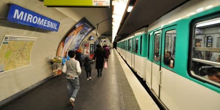 Le métro de Paris se dote de purificateurs d’air, les passagers respireront mieux