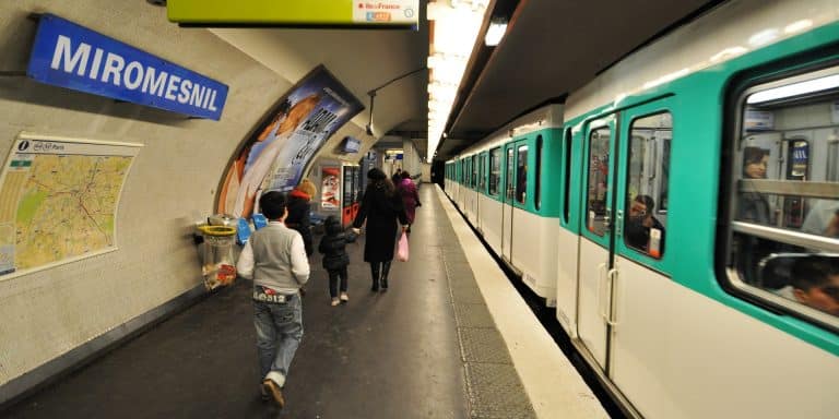 Le métro de Paris se dote de purificateurs d&rsquo;air, les passagers respireront mieux