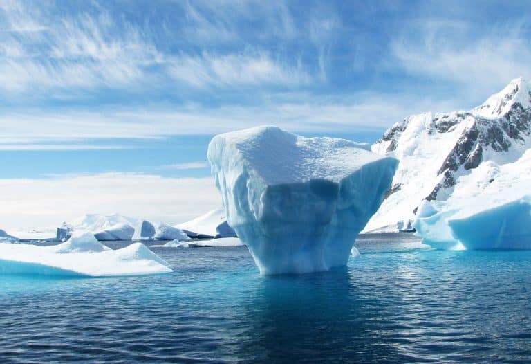 La fonte des glaces en Antarctique est-elle réellement liée au réchauffement climatique ?
