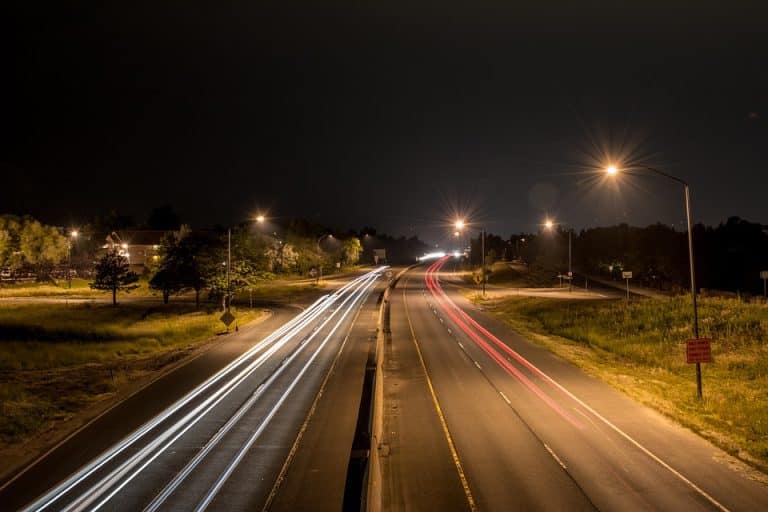 Utiliser les déchets plastiques pour créer des routes !