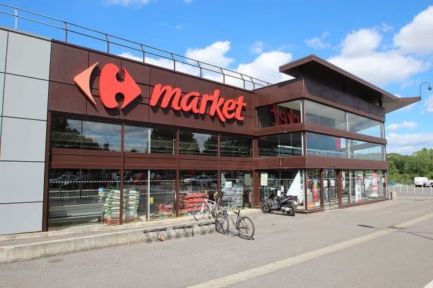 Carrefour Market offre un panier repas en échange d’une bouteille pleine de mégots de cigarette