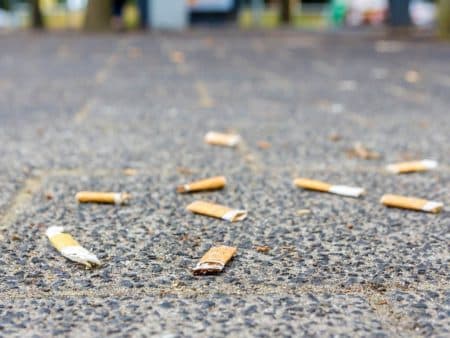 Ramassez des mégots dans la rue et vous aurez un panier alimentaire !