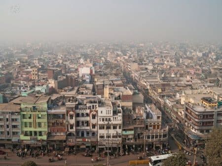 New Delhi : Les habitants paient 5€ pour respirer 15 minutes d’air pur…