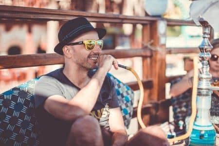 Les différences entre le tabac à chicha et les goûts à chicha (sans tabac)