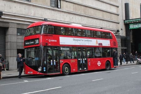 Royaume-Uni : les grandes villes britanniques bientôt desservies par 3 000 bus à hydrogène !