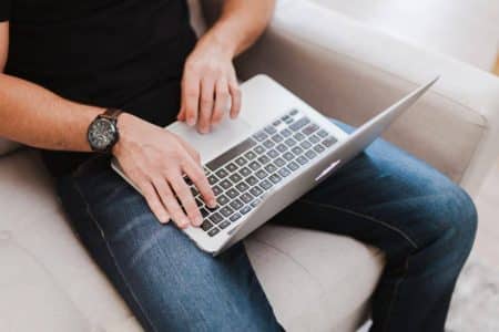 10 réflexes à adopter pour réduire l’empreinte carbone de votre vie numérique (2/4)