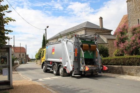 Puget-Théniers : du plastique transformé en carburant pour alimenter les camions-poubelles