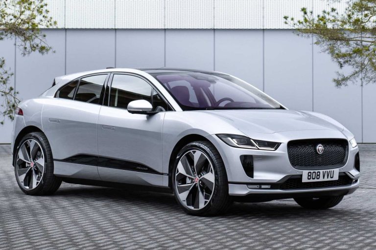 Jaguar I-Pace : le SUV électrique britannique hérite d&rsquo;une version low-cost