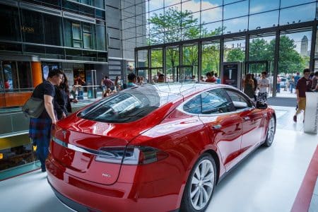 Tesla Model S Plaid : 850 km d’autonomie + 1 100 chevaux sous le capot de l’animal électrique