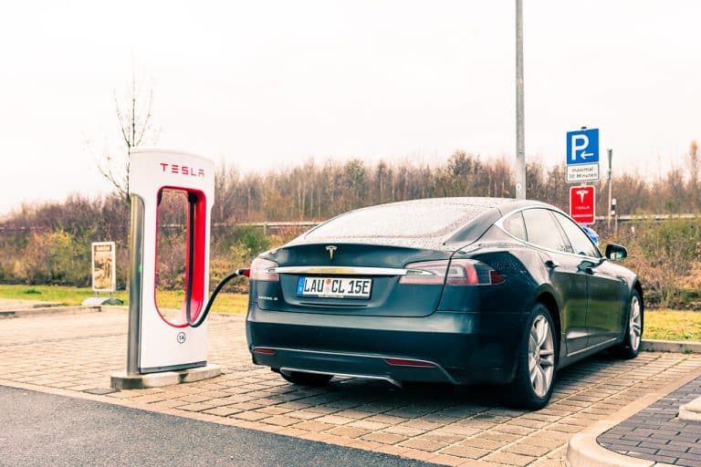 Tesla prépare le lancement d&rsquo;un modèle low-cost à 20 000 euros !