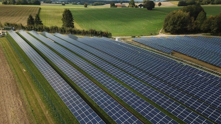 Dix nouvelles centrales solaires en projet à Paris