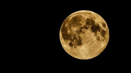 Un drôle de cube est apparu à la surface de la lune