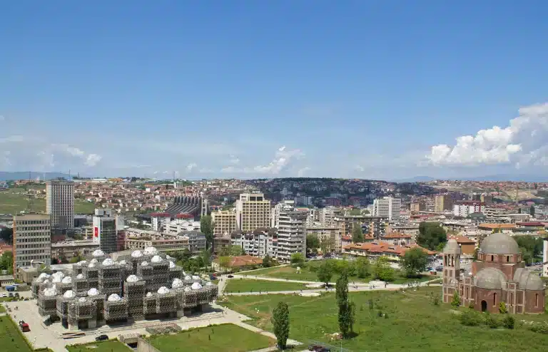Le gouvernement d’Albin Kurti : un succès pour le développement du Kosovo
