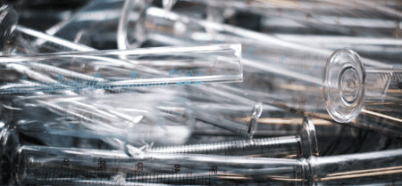 Un nouveau dispositif pour exterminer les déchets médicaux faiblement carbonés: une avancée majeure Un dispositif pour l'élimination des déchets médicaux à faible teneur en carbone.